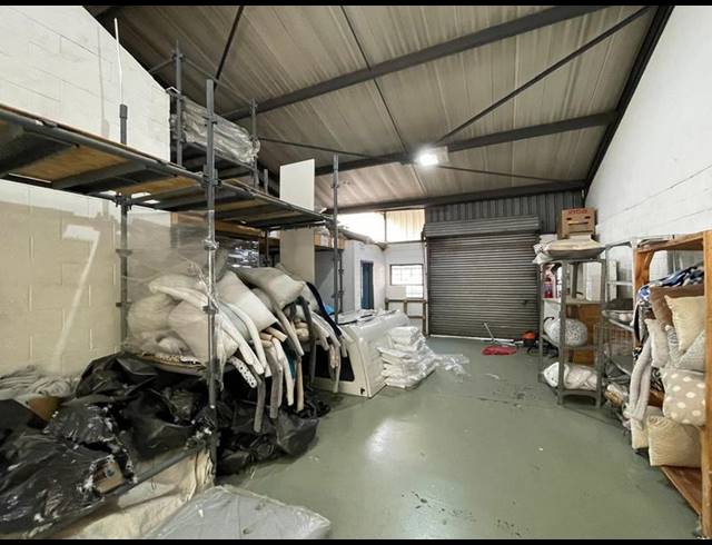 INDUSTRIAL PROPERTY TO RENT IN HENNOPSPARK